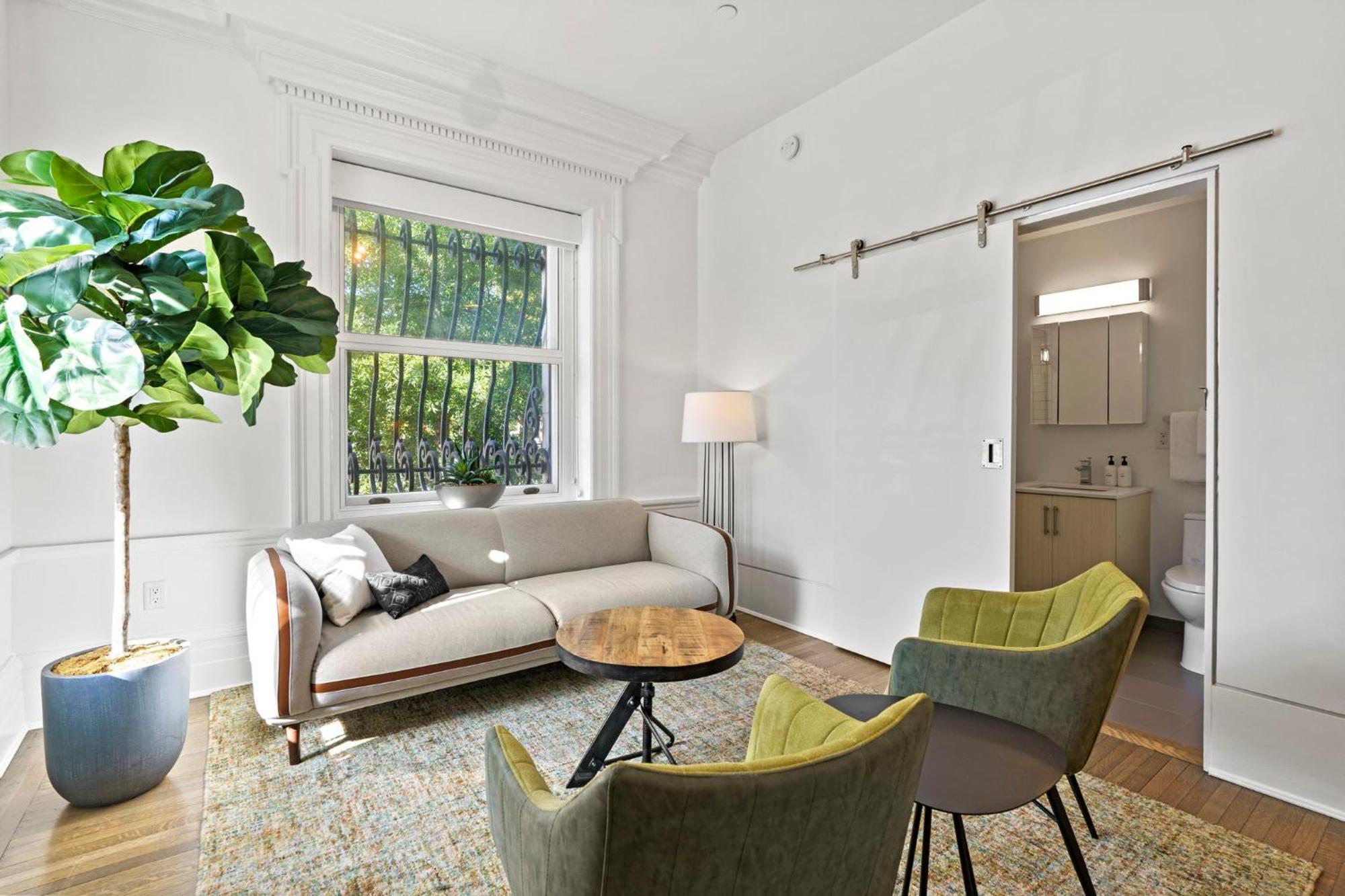 Placemakr Dupont Circle Aparthotel